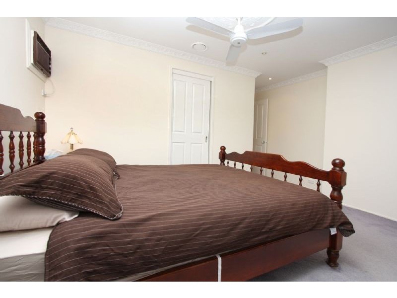 1 David Close, Somerville VIC 3912