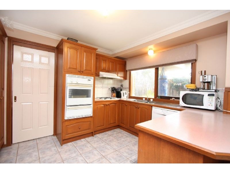 32 Wiltshire Drive, Somerville VIC 3912