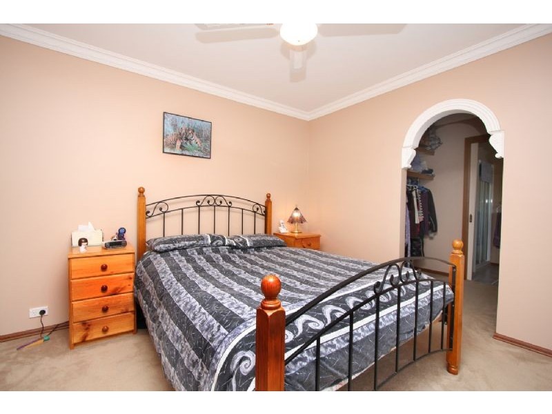 32 Wiltshire Drive, Somerville VIC 3912