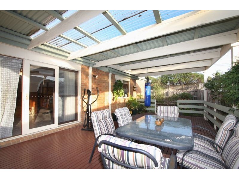 32 Wiltshire Drive, Somerville VIC 3912