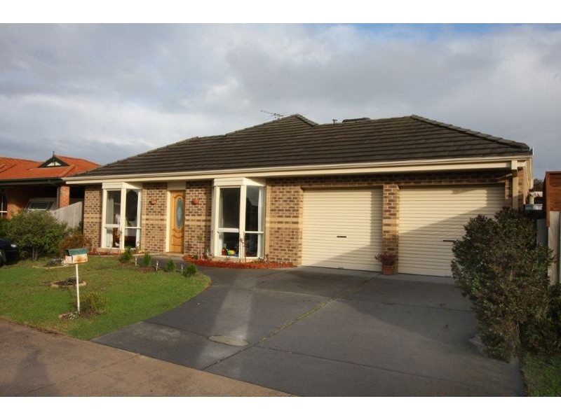 2 Moonah Way, Mount Martha VIC 3934