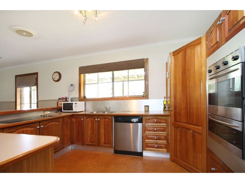 8 Monica Court, Pearcedale VIC 3912