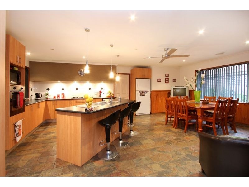 83 Graf Road, Somerville VIC 3912