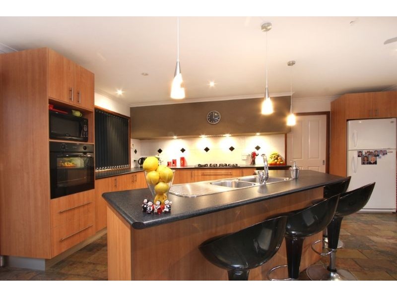 83 Graf Road, Somerville VIC 3912