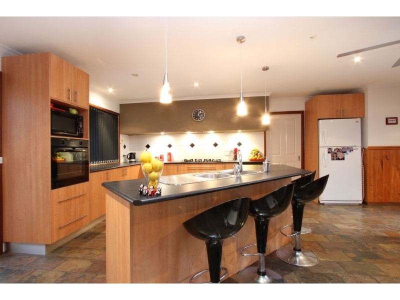 83 Graf Road, Somerville VIC 3912