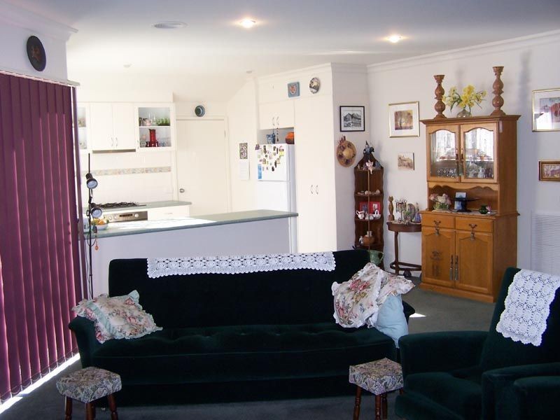 1/1 Foxwood Place, Somerville VIC 3912