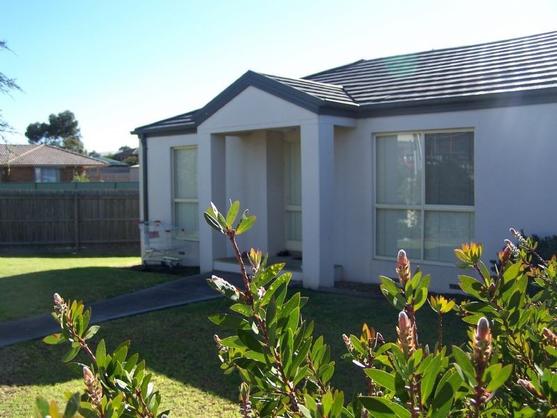 1/28 Eramosa Road West, Somerville VIC 3912