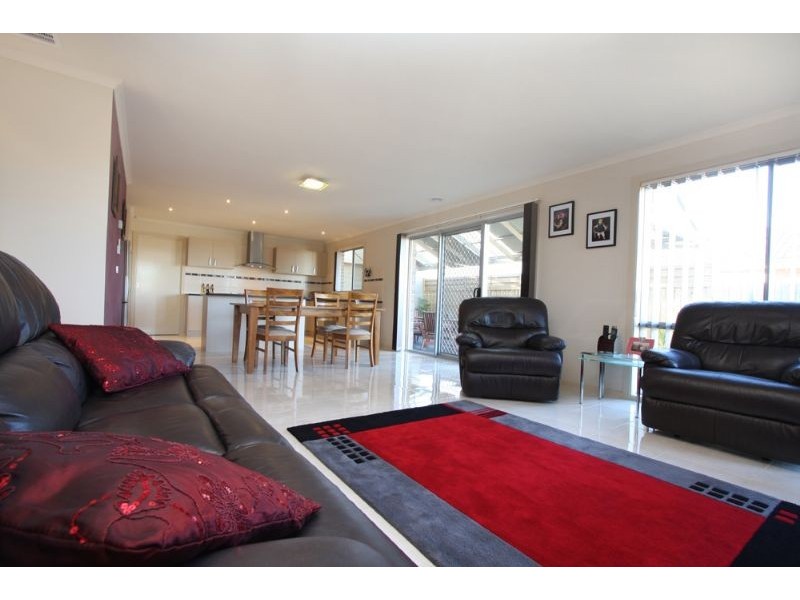 14 Kathleen Crescent, Tyabb VIC 3913