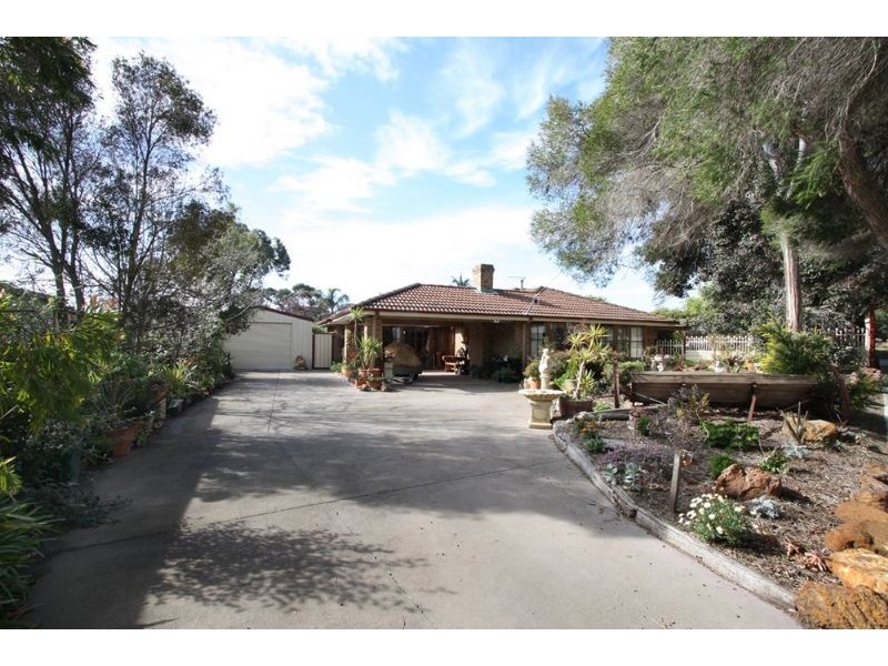 24 Forest Drive, Somerville VIC 3912