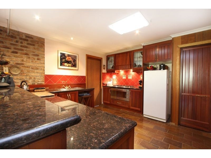 24 Forest Drive, Somerville VIC 3912