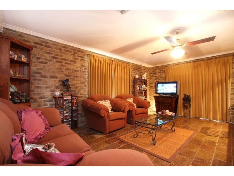 24 Forest Drive, Somerville VIC 3912