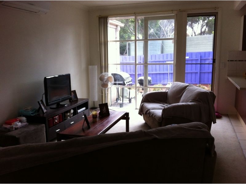 1/74 Orwil Street, Frankston VIC 3199