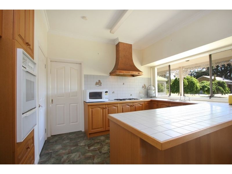 182 Jones Road, Somerville VIC 3912