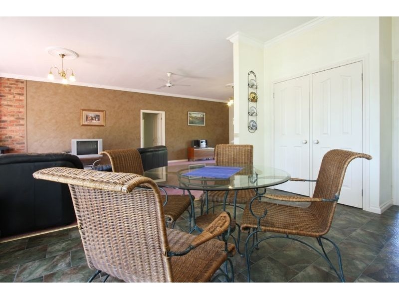 182 Jones Road, Somerville VIC 3912