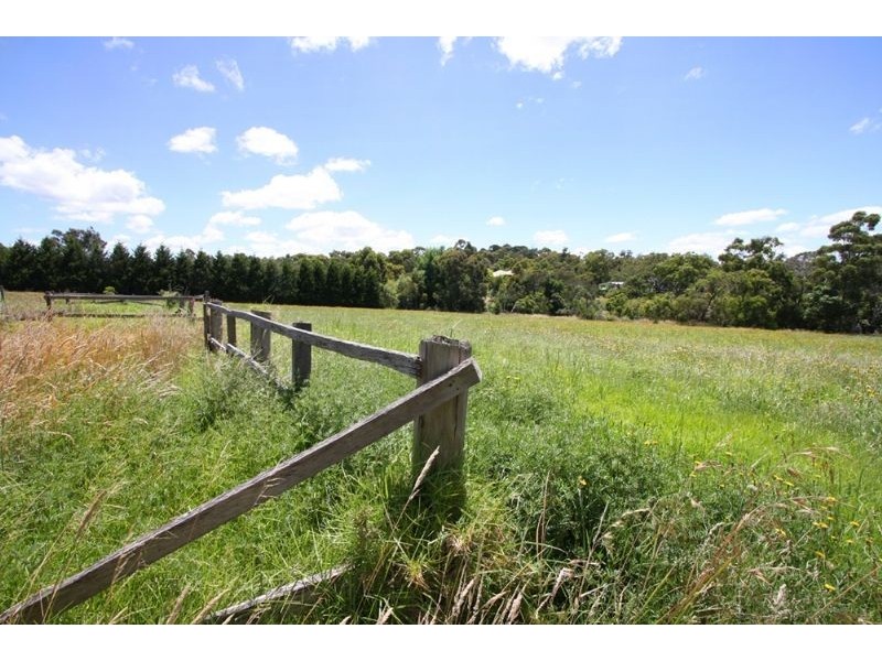 75 Weeroona Rd, Baxter VIC 3911