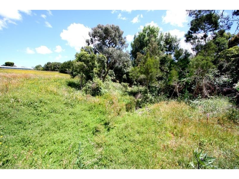 75 Weeroona Rd, Baxter VIC 3911