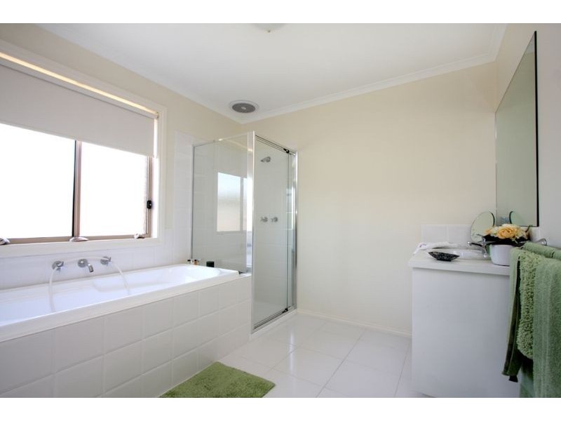 13 Mitch Court, Somerville VIC 3912