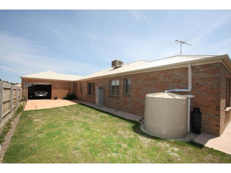 13 Mitch Court, Somerville VIC 3912