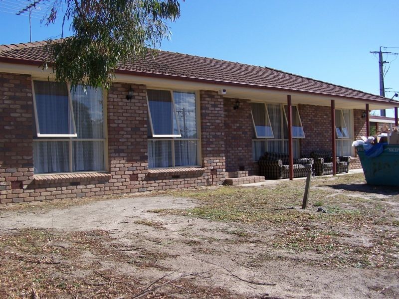 27 Deanswood Drive, Somerville VIC 3912