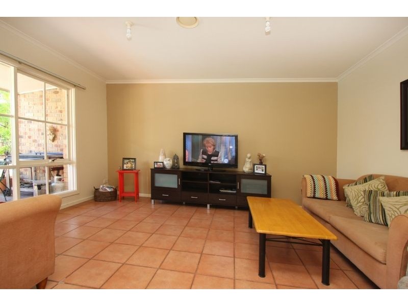 2 Snow Gum Place, Somerville VIC 3912