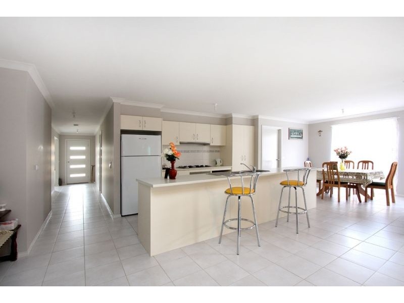 10 Mitch Court, Somerville VIC 3912