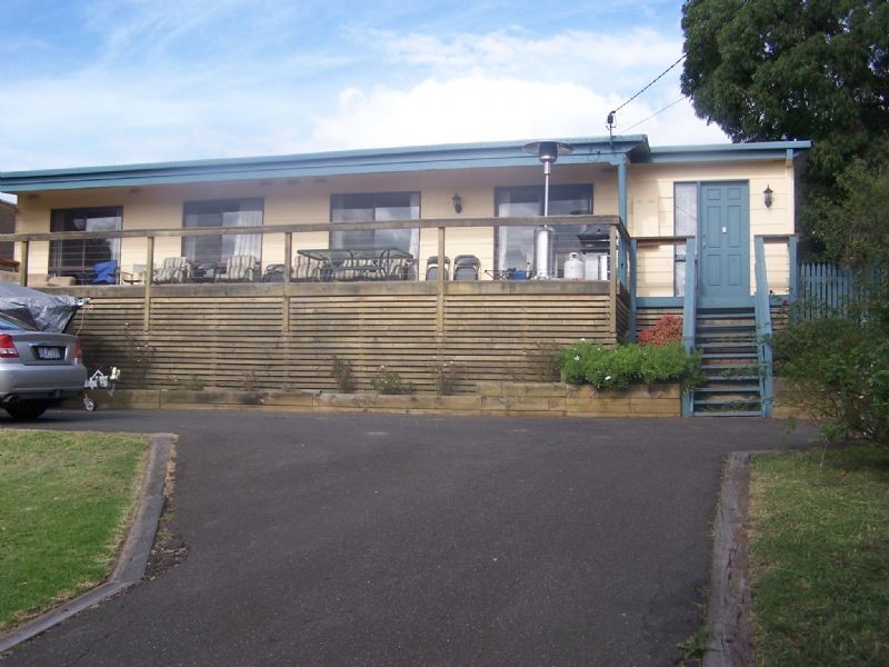 18 Panorama Drive, Mount Martha VIC 3934