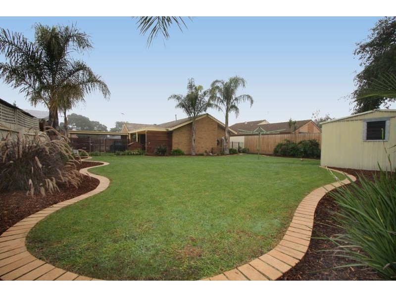 16 Orchard Court, Somerville VIC 3912