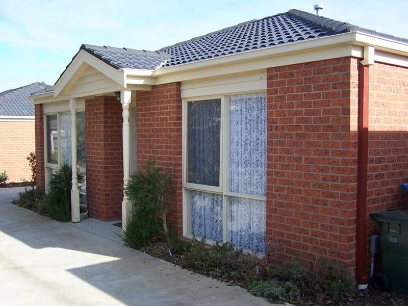 2/15 Raymond Street, Somerville VIC 3912