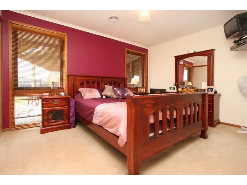 1 Seaton Court, Somerville VIC 3912