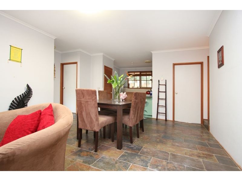 102 Clarendon Drive, Somerville VIC 3912