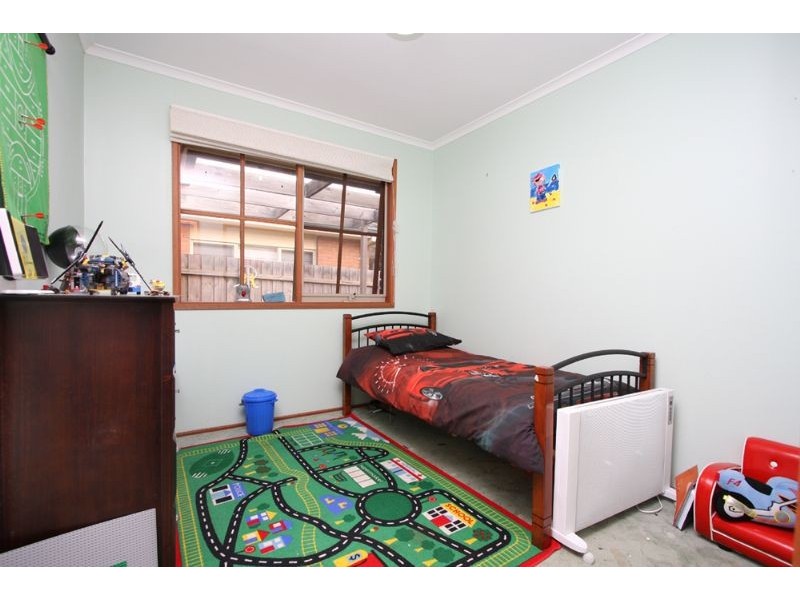 102 Clarendon Drive, Somerville VIC 3912