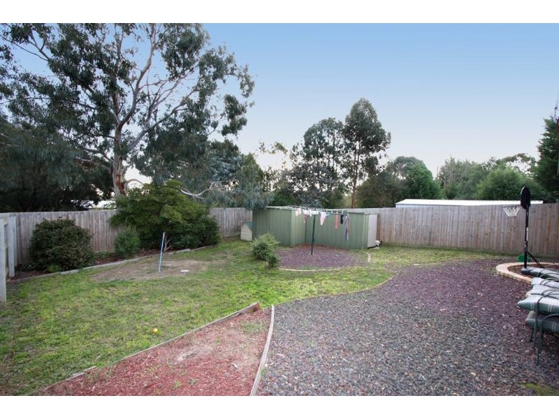 102 Clarendon Drive, Somerville VIC 3912