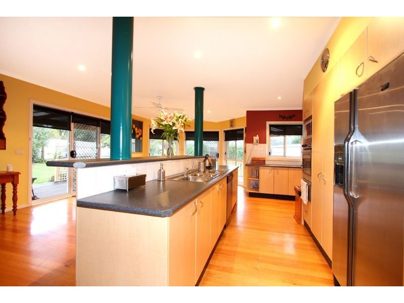 5 Eliza Place, Somerville VIC 3912