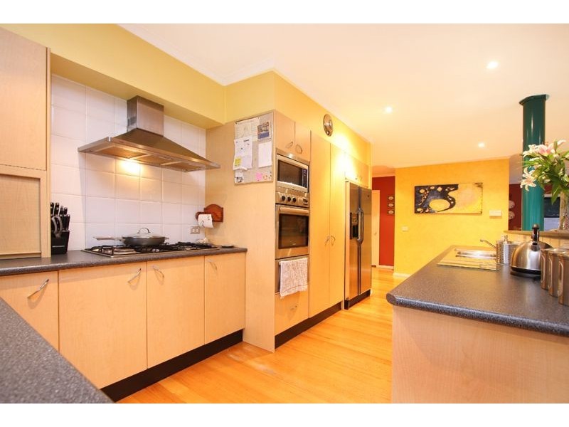 5 Eliza Place, Somerville VIC 3912