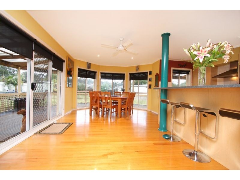 5 Eliza Place, Somerville VIC 3912