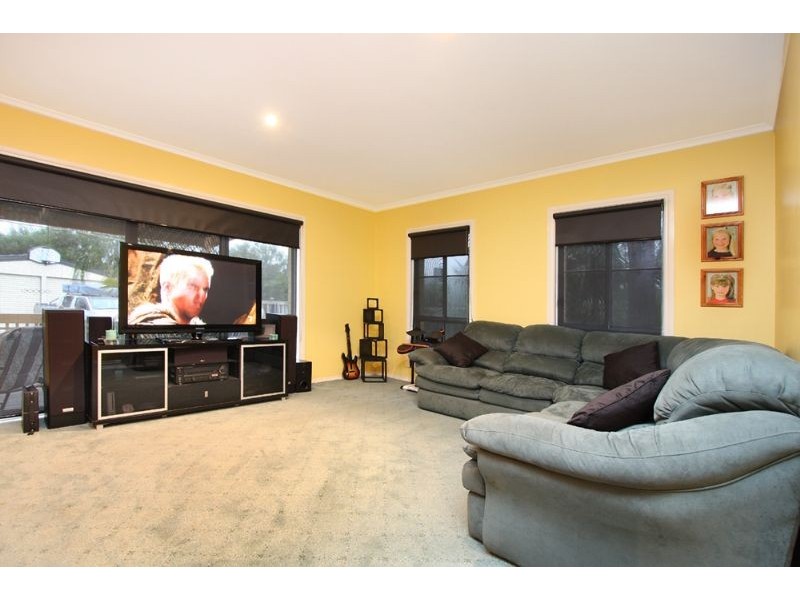 5 Eliza Place, Somerville VIC 3912