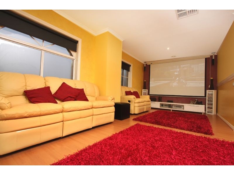 5 Eliza Place, Somerville VIC 3912