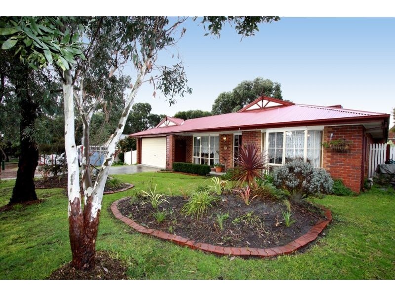 6 Snow Gum Place, Somerville VIC 3912