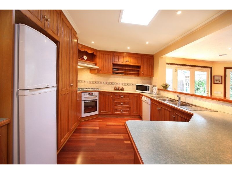 9 Swamp Gum Place, Somerville VIC 3912