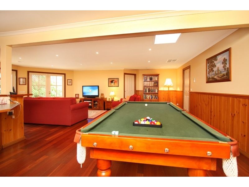 9 Swamp Gum Place, Somerville VIC 3912