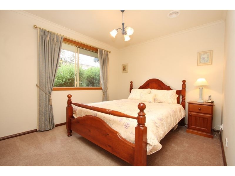 9 Swamp Gum Place, Somerville VIC 3912