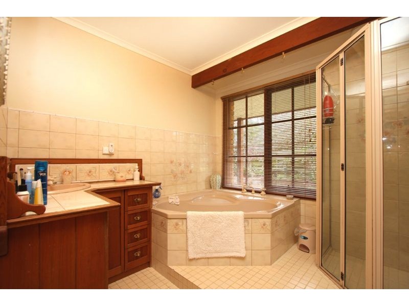 35 Whitneys Road, Somerville VIC 3912