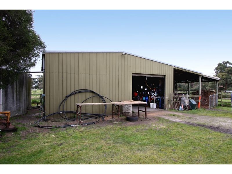 35 Whitneys Road, Somerville VIC 3912