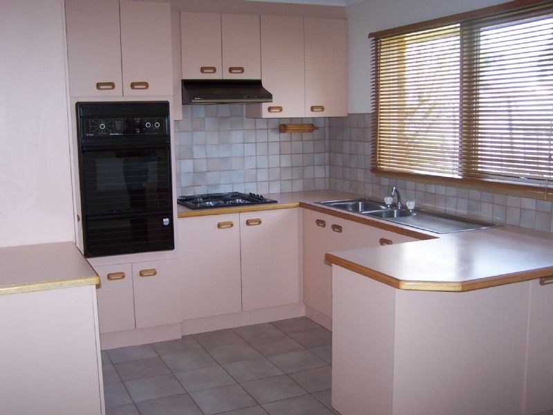 2/31 Clarinda Street, Somerville VIC 3912