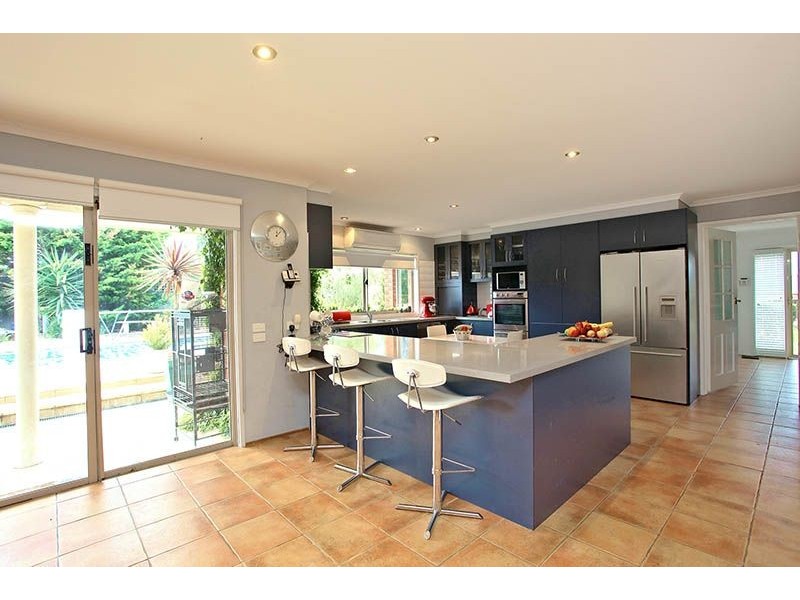 2 The Close, Somerville VIC 3912