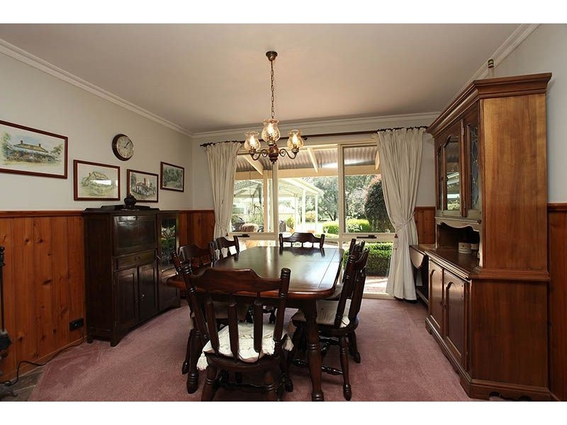 8 David Close, Somerville VIC 3912