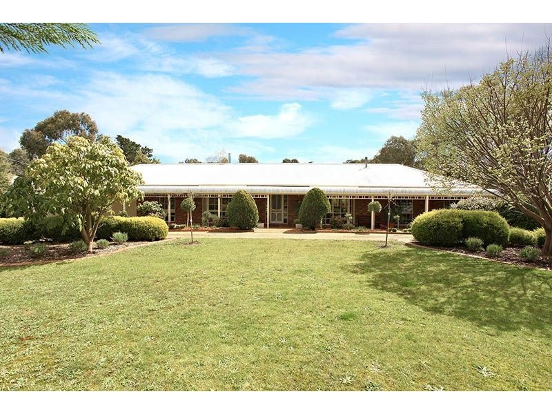 8 David Close, Somerville VIC 3912