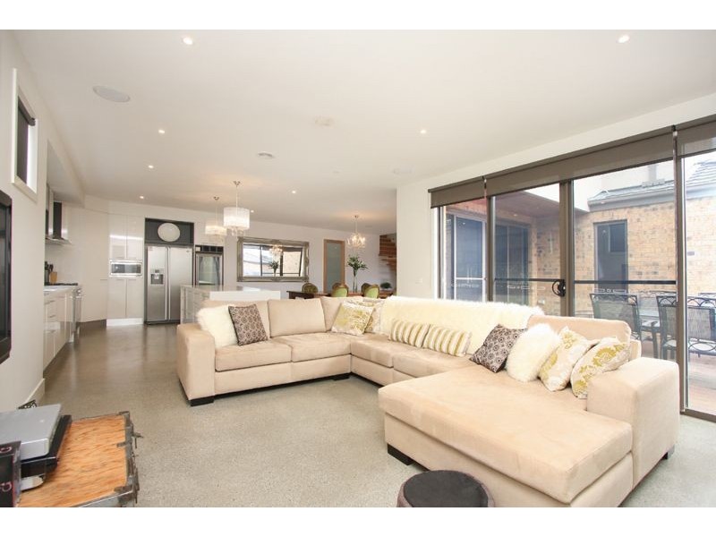 34 Petalnina Close, Somerville VIC 3912