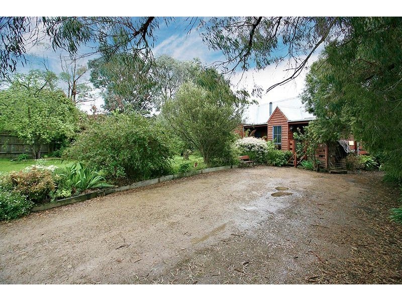 56 Eramosa Road East, Somerville VIC 3912