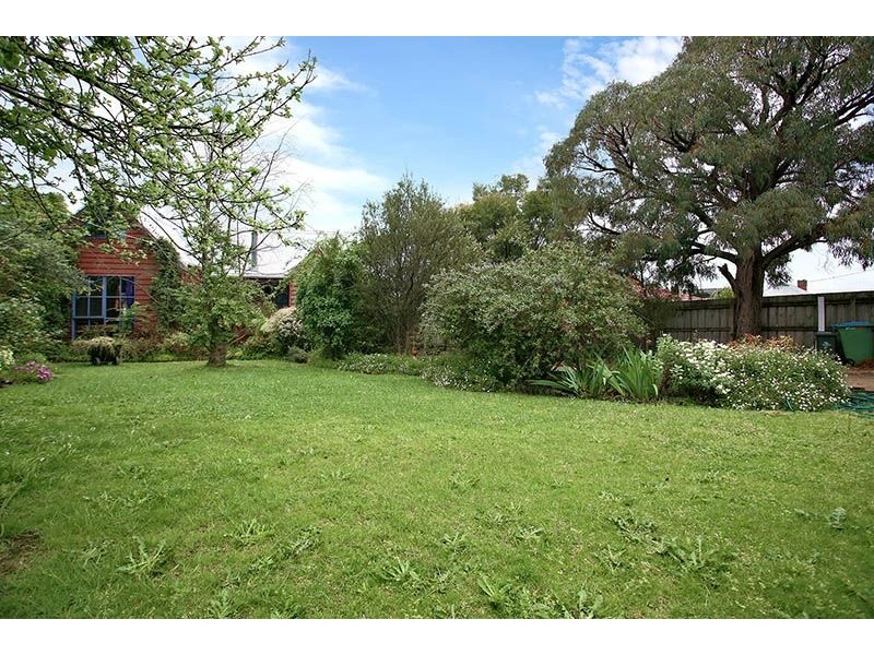 56 Eramosa Road East, Somerville VIC 3912